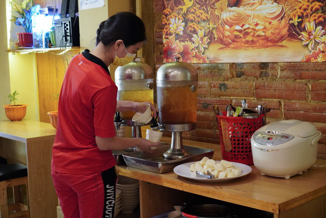 Tiệm buffet chay trả tiền t&ugrave;y t&acirc;m ở TP HCM - Ảnh 4.