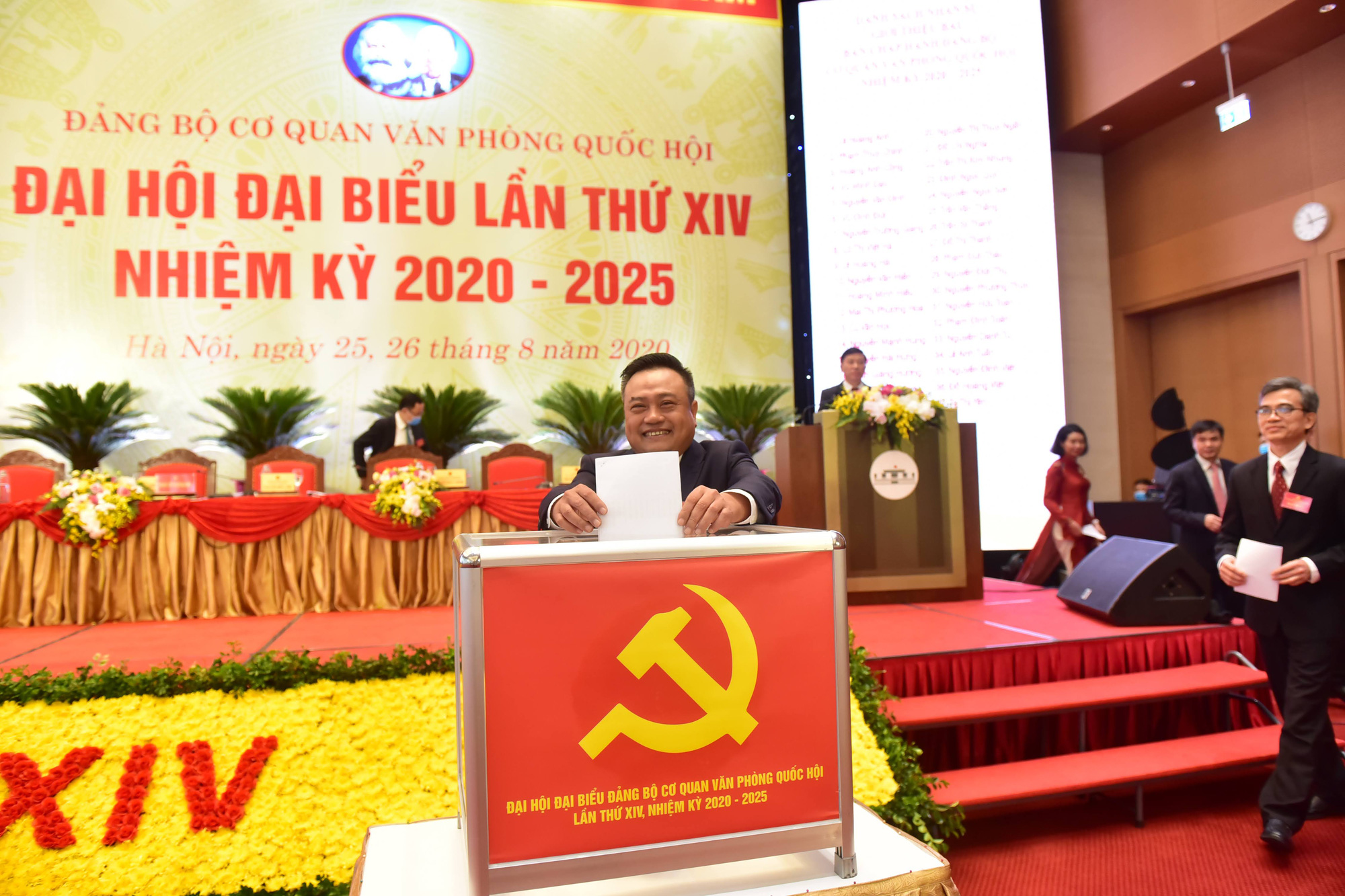 Ông Trần Sỹ Thanh làm Bí thư Đảng ủy cơ quan Văn phòng Quốc hội - Ảnh 2.