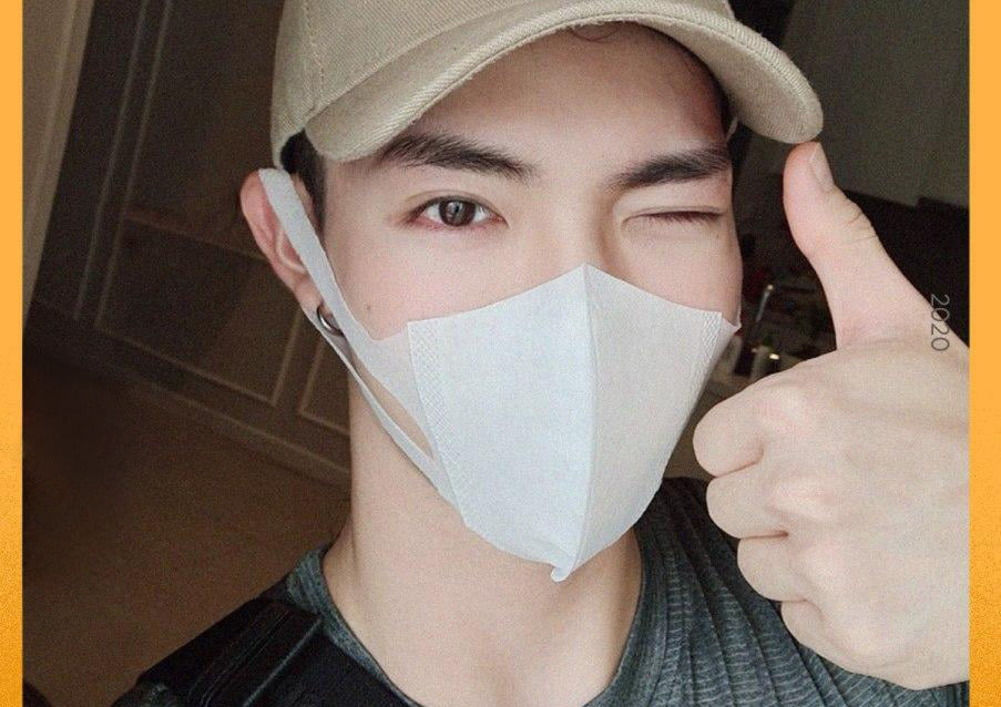 Ca sĩ Erik cùng nhiều sao Việt khoe ảnh "đeo khẩu trang vẫn đẹp" phòng Covid-19