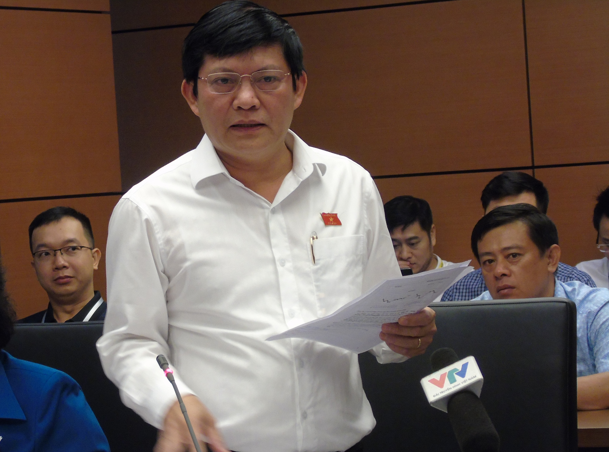 Đo&agrave;n Đại biểu QH TP HCM y&ecirc;u cầu &ocirc;ng Phạm Ph&uacute; Quốc giải tr&igrave;nh việc c&oacute; quốc tịch S&iacute;p - Ảnh 1.