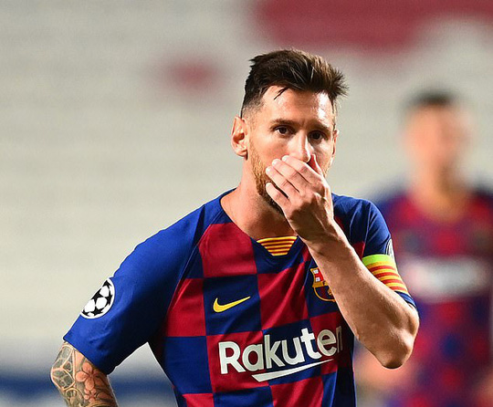 Messi nối gót Ronaldo, trở thành cầu thủ tỷ phú - Ảnh 1.