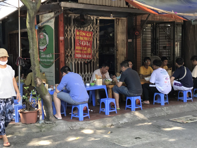 Nam thanh niên được phát hiện mắc Covid-19 sau khi rời khu cách ly có ghé quán ven đường