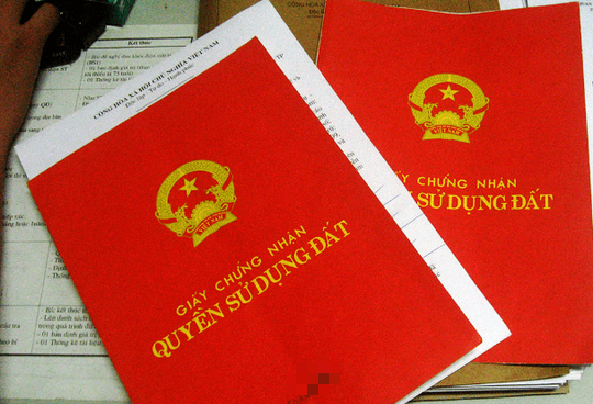 Vụ đem 19 sổ đỏ của d&acirc;n cho người quen mượn: Đề nghị c&ocirc;ng an v&agrave;o cuộc thu hồi lại sổ đỏ - Ảnh 1.