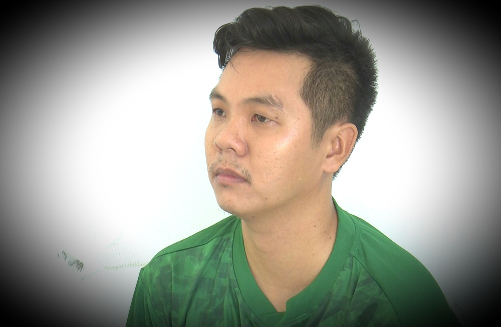 Tài xế khai lý do tông chết 2 vợ chồng đứng mặc áo mưa bên lề đường