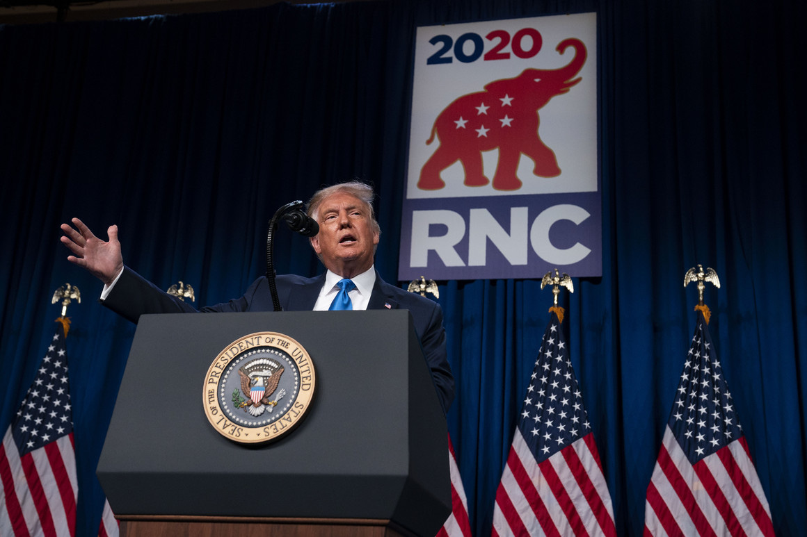 Liên danh Biden - Harris tấn công Tổng thống Trump tới tấp trước “đêm quan trọng”