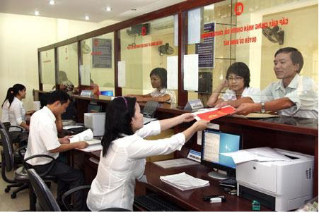 Công chức được nâng lương trước hạn mấy lần trong năm?