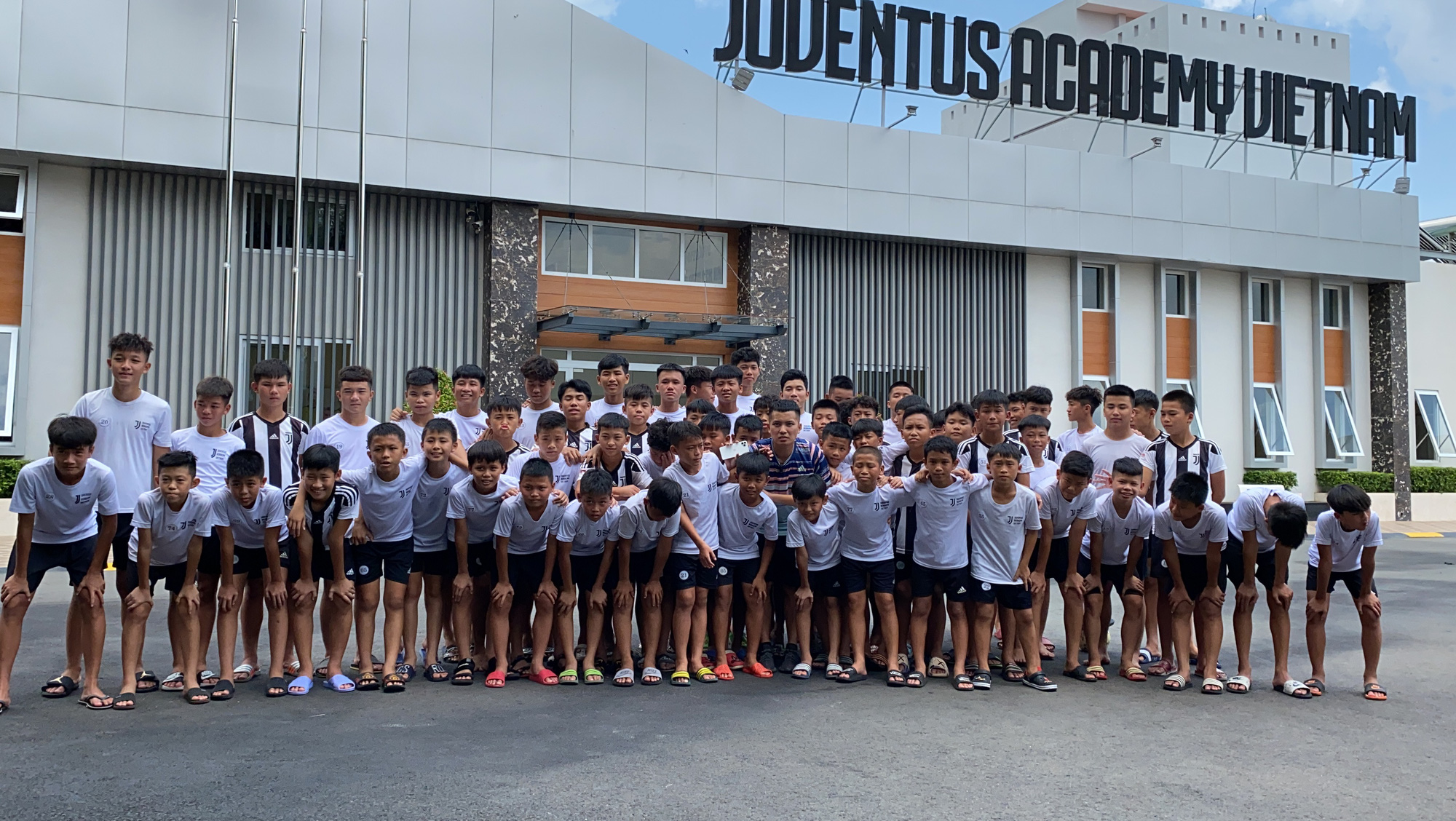 Kh&aacute;m ph&aacute; học viện Juventus Việt Nam sau đợt tuyển sinh kh&oacute;a 2 - Ảnh 2.