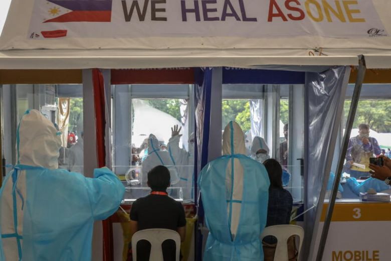 Covid-19: Tổng thống Duterte nói Philippines hết tiền hỗ trợ