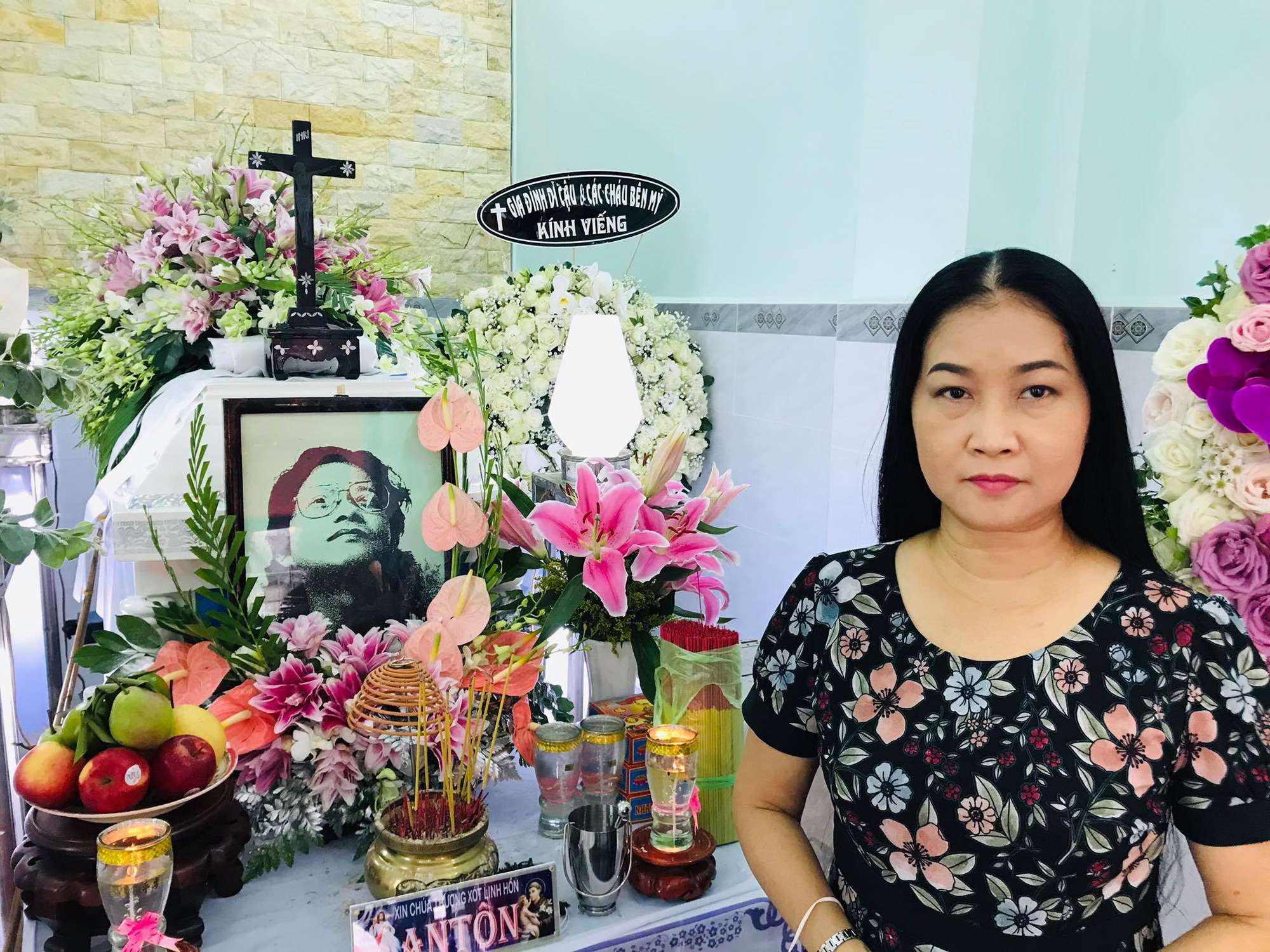 Mai V&agrave;ng nh&acirc;n &aacute;i viếng nhạc sĩ Nguyễn T&ocirc;n Nghi&ecirc;m - Ảnh 1.