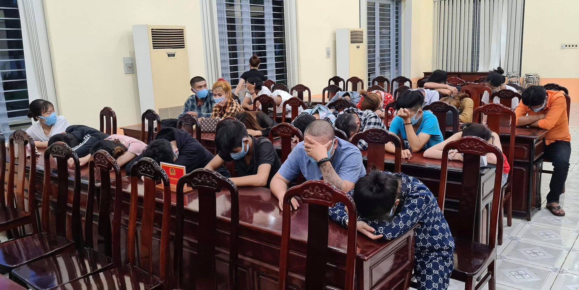 "Bữa tiệc không giới hạn" của 23 nam nữ thanh niên trong căn nhà ở Đồng Nai