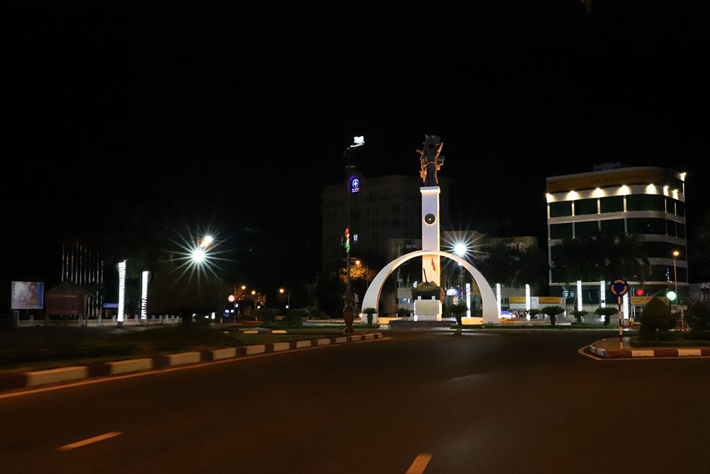 Sinh vi&ecirc;n Y khoa: Chỉ cần y&ecirc;u cầu l&agrave; x&aacute;ch ba l&ocirc; l&ecirc;n đi để ph&ograve;ng chống Covid-19 - Ảnh 3.