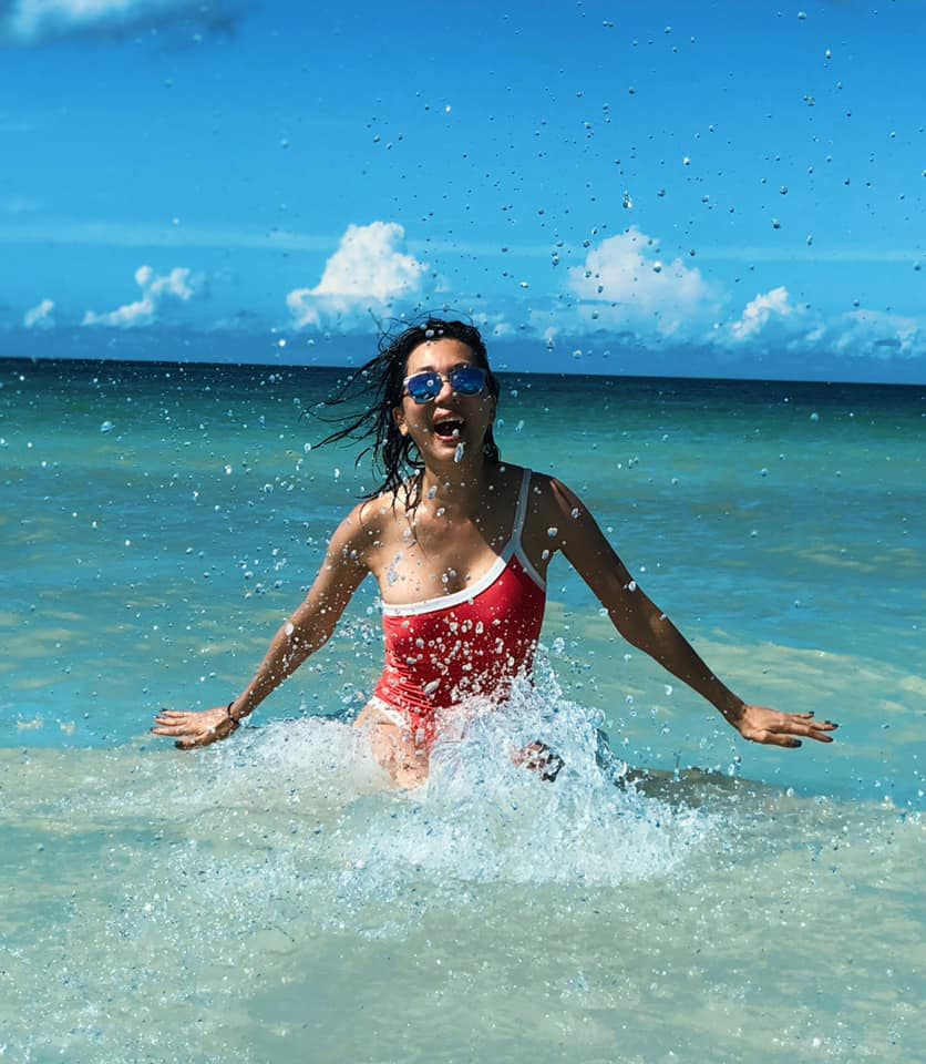 MC Nguyễn Cao Kỳ Duy&ecirc;n khoe ảnh mặc bikini ở tuổi 55 - Ảnh 7.