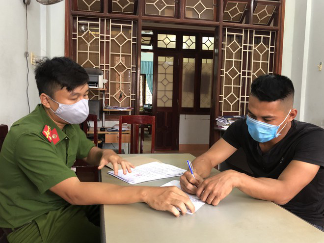 Được tại ngoại sau khi dùng súng bắn người, đối tượng tiếp tục phạm pháp