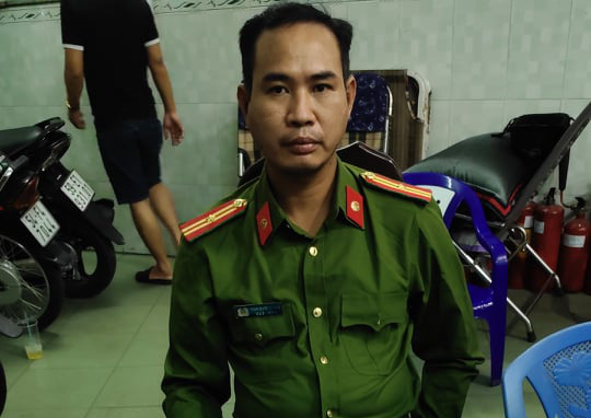 Táo tợn giả cảnh sát hình sự Bộ Công an vào nhà dân đọc lệnh bắt người