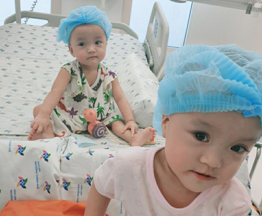 Trúc Nhi- Diệu Nhi được chơi cùng nhau sau hơn 1 tháng tách rời