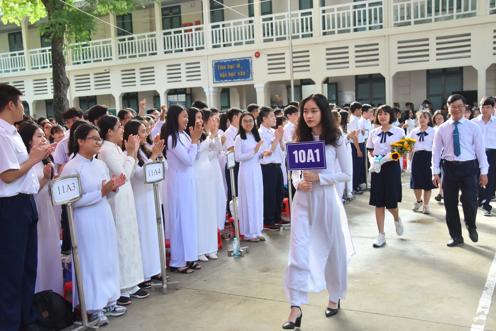 Lễ khai giảng: Ngắn gọn, trang trọng, ý nghĩa