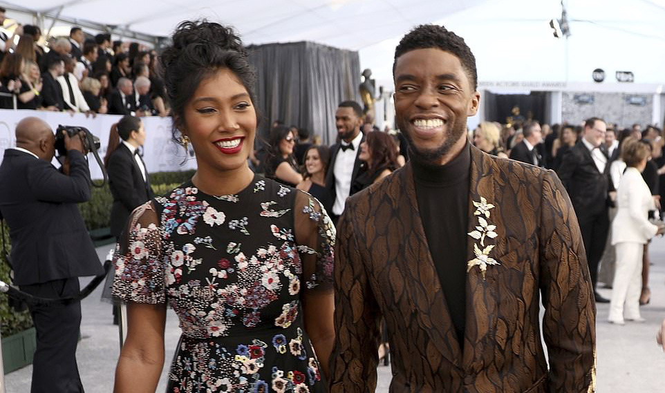 Chuyện tình vượt bệnh tật của vợ chồng “báo đen” Chadwick Boseman