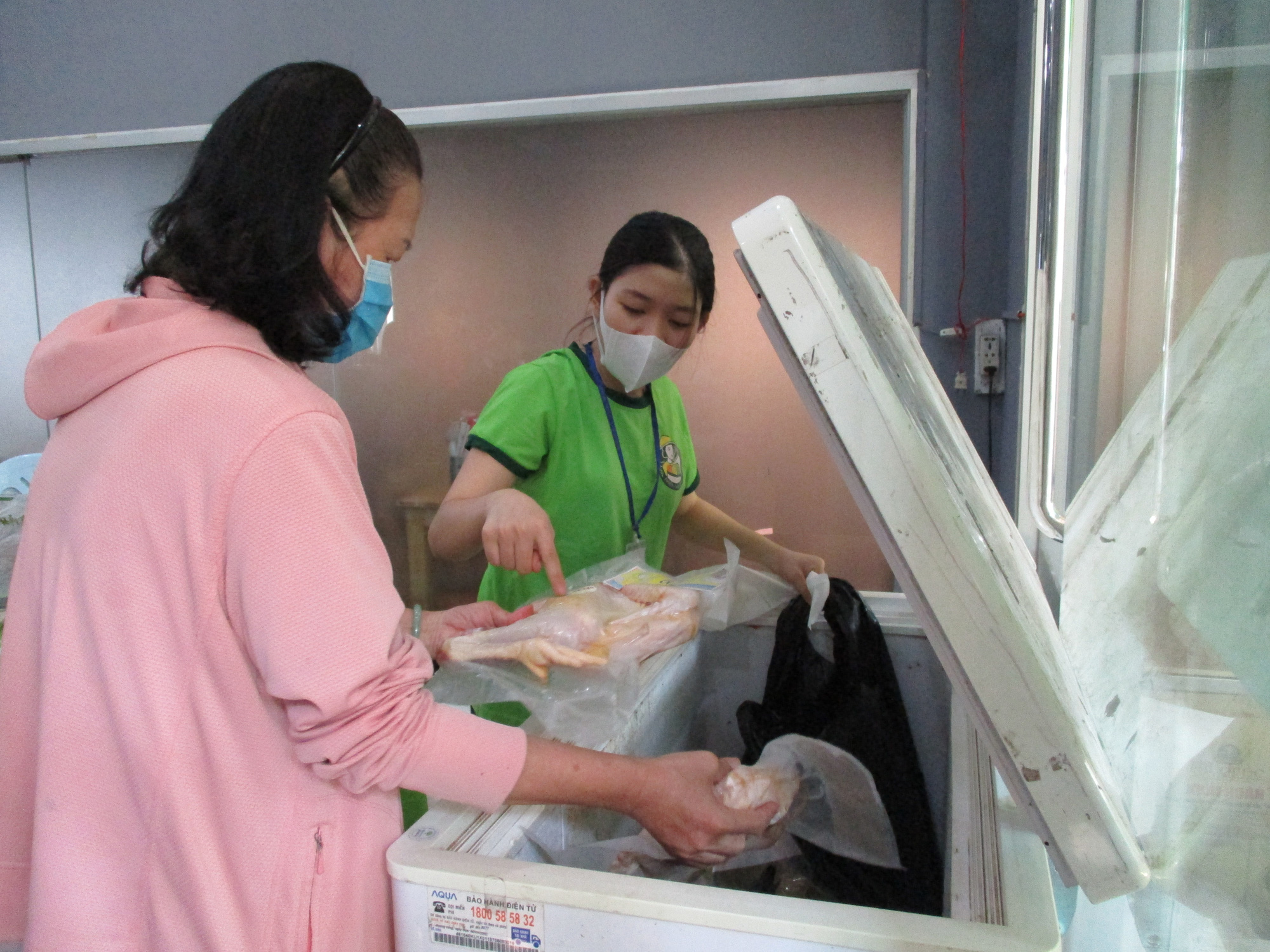 Đại gia ngoại thâu tóm gia cầm Việt
