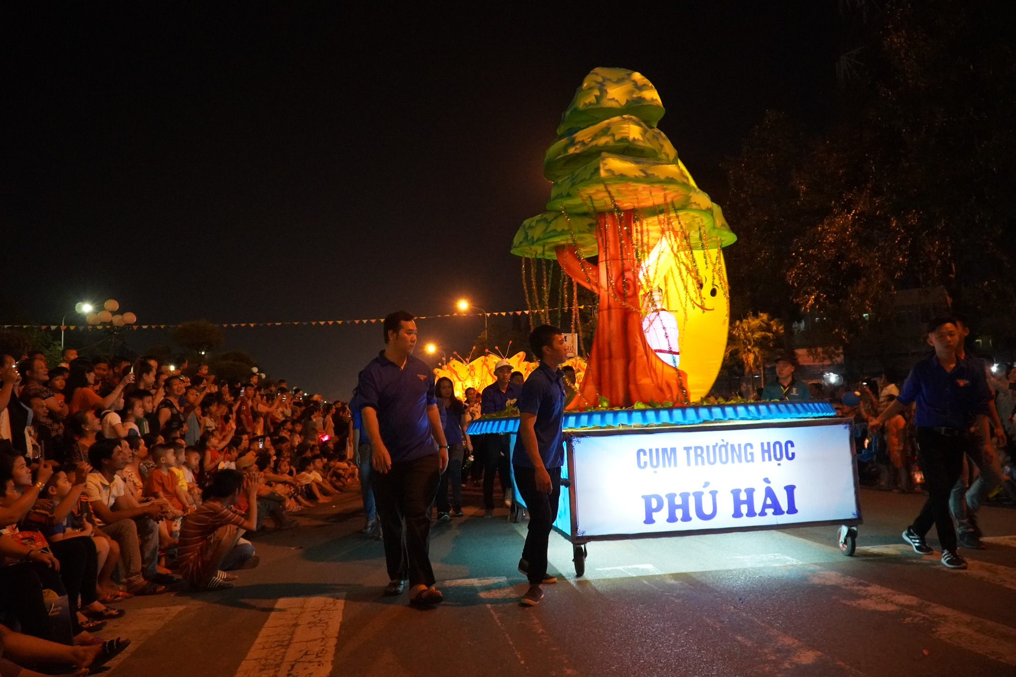 Lễ hội Rước đèn Trung thu lớn nhất Việt Nam sẽ không tổ chức