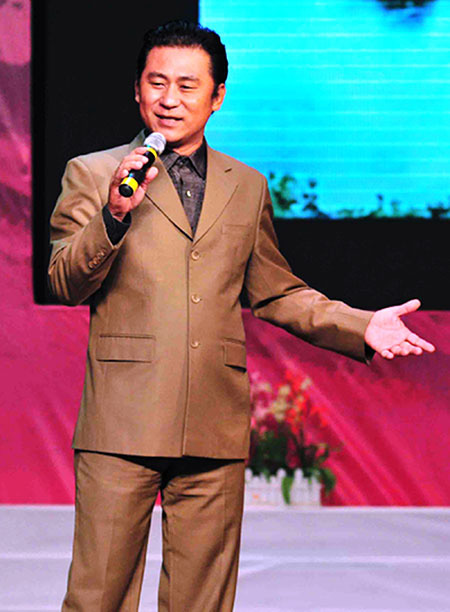 Ca sĩ Tạ Minh T&acirc;m, V&acirc;n Kh&aacute;nh chờ đ&oacute;n chương tr&igrave;nh Tổ quốc t&ocirc;i chưa đẹp thế bao giờ - Ảnh 3.