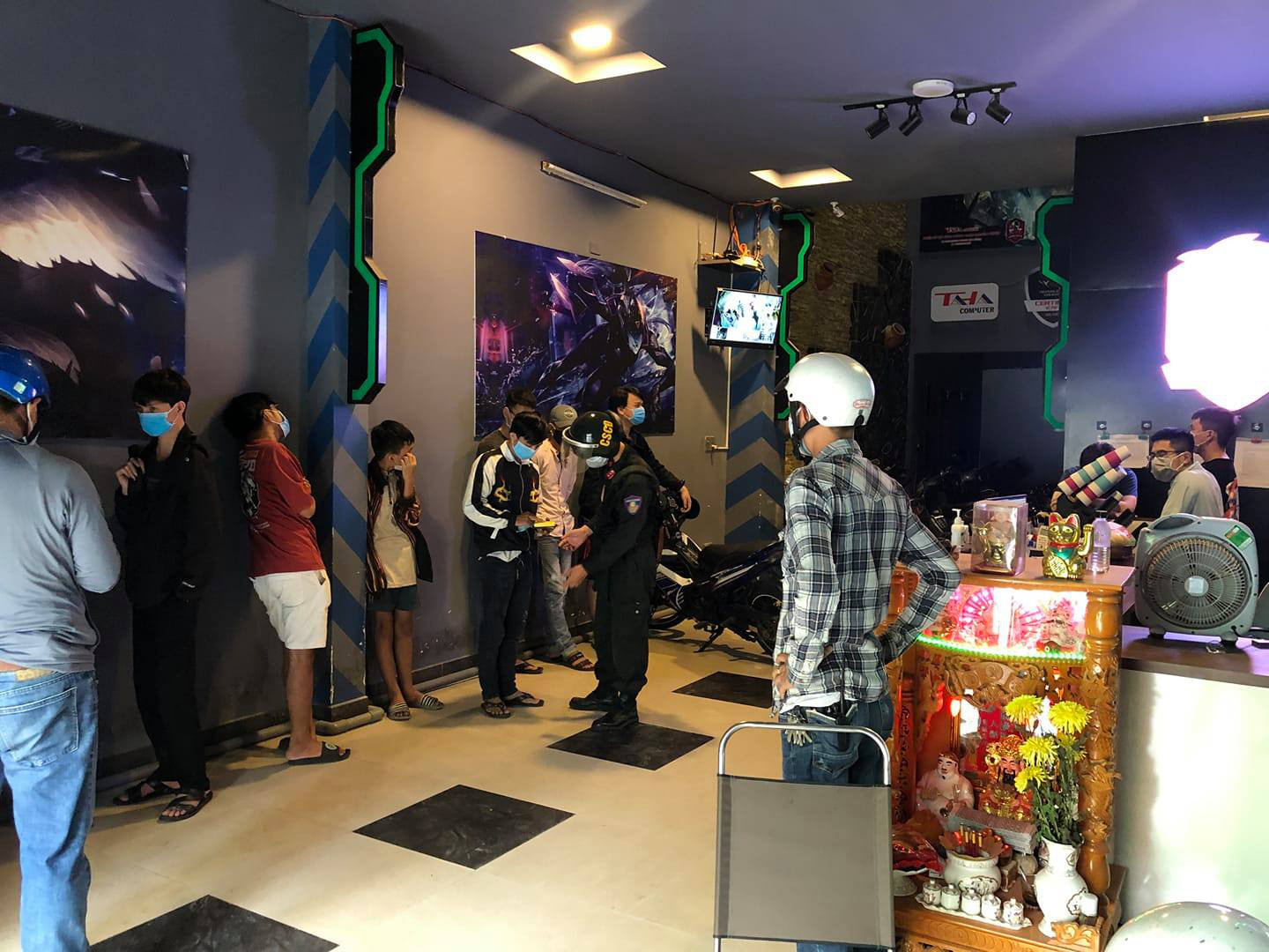 Đà Nẵng: Hàng loạt thanh thiếu niên "cày" game trong tiệm Internet mở chui dịch Covid-19