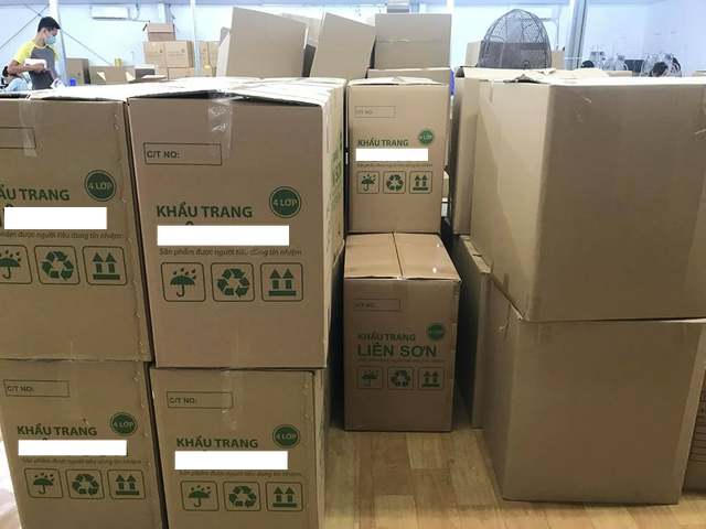 Khẩu trang đột ngột giảm giá, dân buôn lỗ nặng, "khóc thét" vì ôm hàng