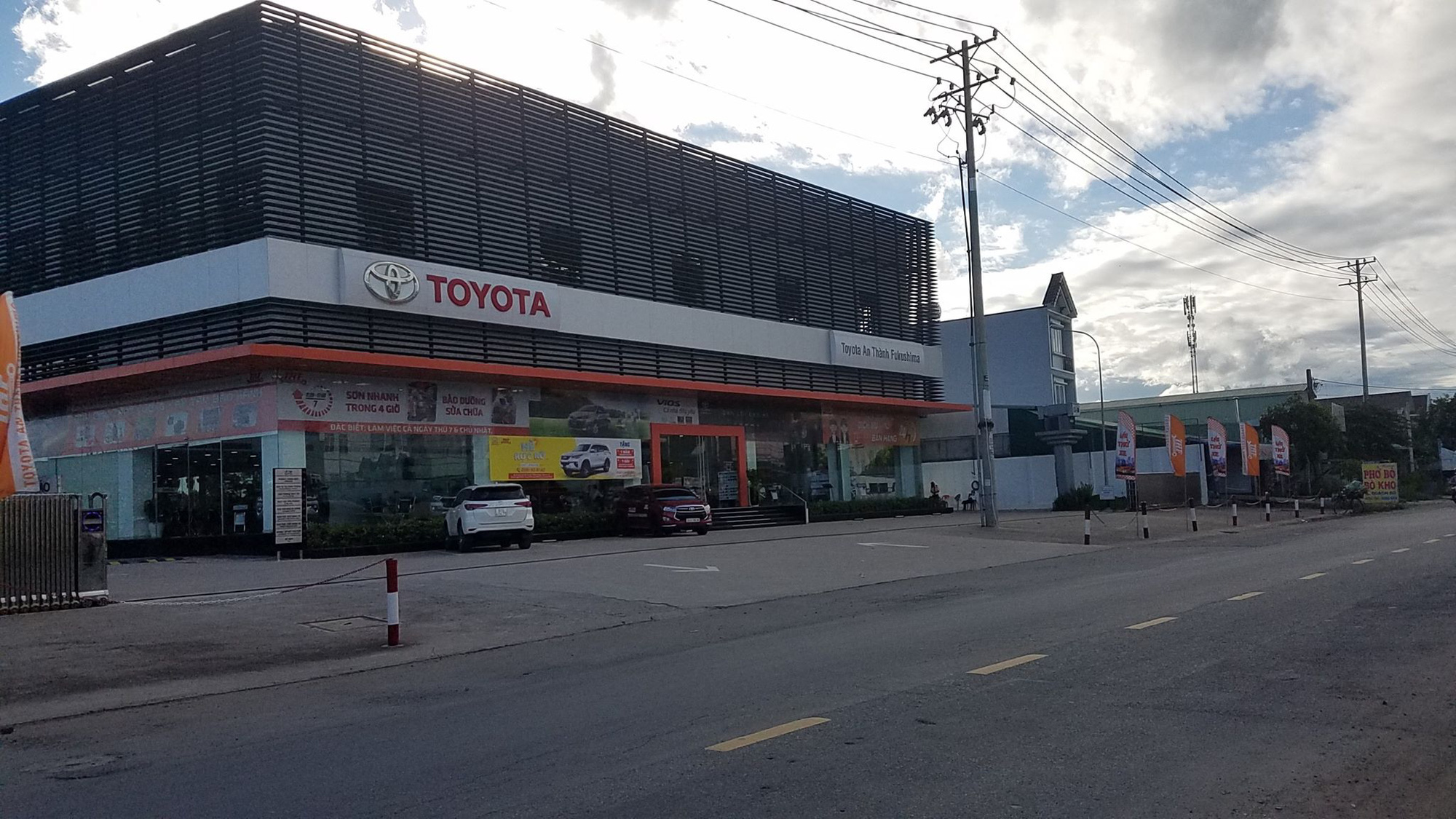 Diễn biến bất ngờ vụ hai tên cướp "bỏ của chạy lấy người" ở huyện Bình Chánh