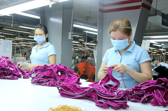 Không tăng lương tối thiểu vùng năm 2021