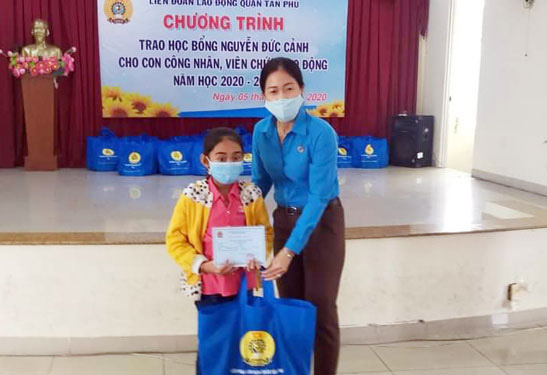 Tiếp sức cho con CNVC-LĐ đến trường