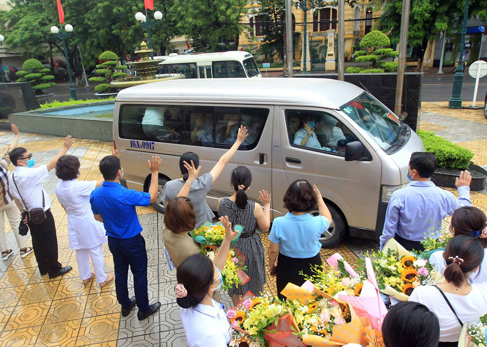 Đoàn bác sĩ, điều dưỡng Hải Phòng lên đường chi viện cho Đà Nẵng - Ảnh 3.