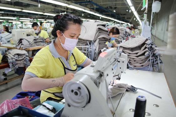 Chắc tay l&aacute;i tr&ecirc;n xa lộ EVFTA - Ảnh 1.