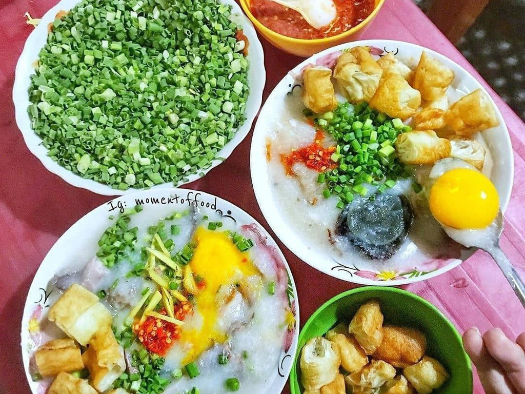 4 món ăn khuya hút khách vào ngày mưa ở TP HCM