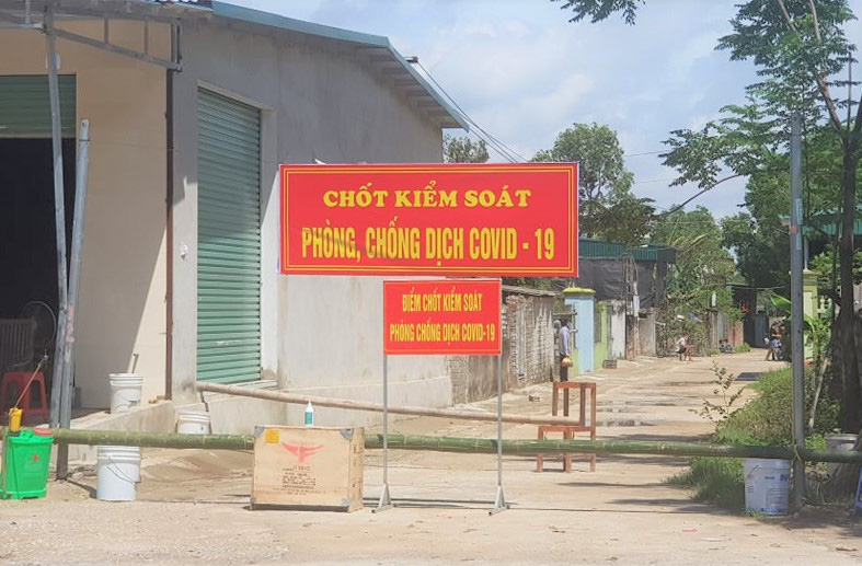 Cô gái đi cùng xe với ca bệnh Covid-19 số 620 đi dự lễ nạp tài, liên hoan, ăn cưới khắp nơi