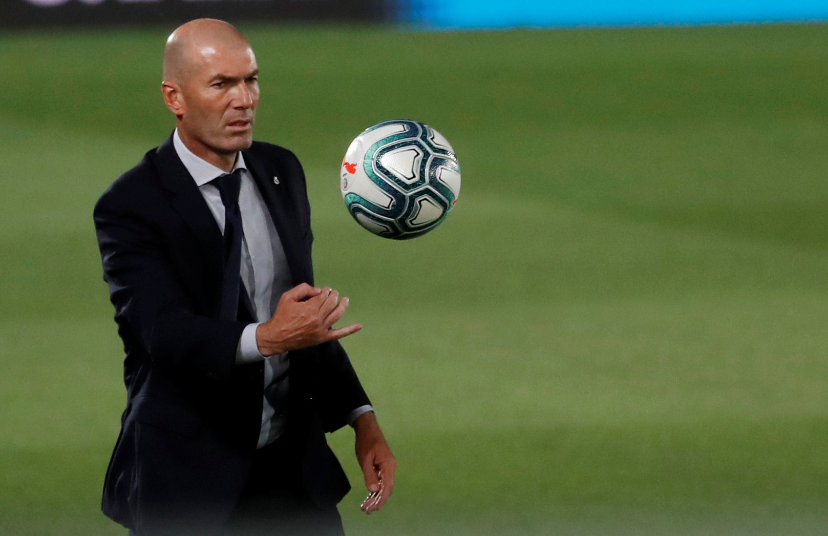 V&ocirc; địch La Liga, Real Madrid tự tin ngược d&ograve;ng thắng Man City - Ảnh 1.