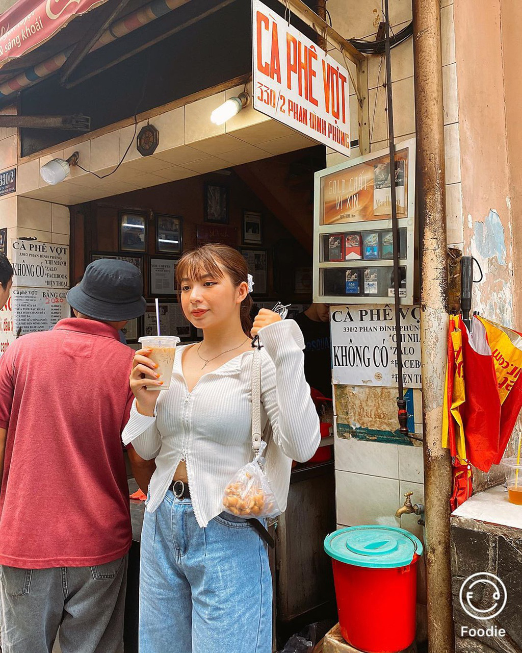 3 quán cà phê vợt hơn nửa thế kỷ ở TP HCM - Ảnh 2.