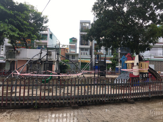 Th&ocirc;ng b&aacute;o khẩn dừng hoạt động c&aacute;c khu vui chơi, thể dục thể thao trong c&ocirc;ng vi&ecirc;n ở TP HCM - Ảnh 3.