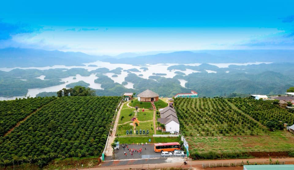 Thời gian đẹp nhất để kh&aacute;m ph&aacute; vịnh Hạ Long của T&acirc;y Nguy&ecirc;n hồ T&agrave; Đ&ugrave;ng - Ảnh 3.