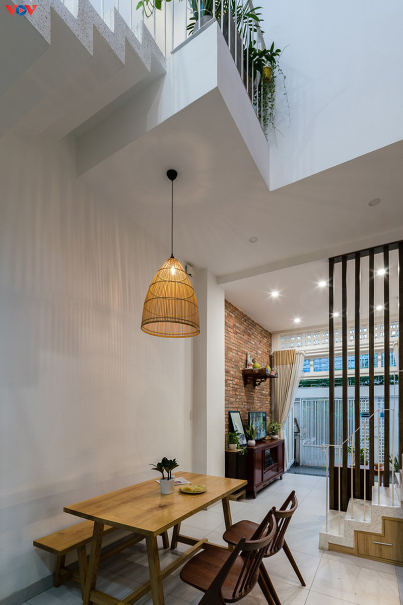 Nh&agrave; nhỏ đẹp mộc mạc trong hẻm - Ảnh 5.