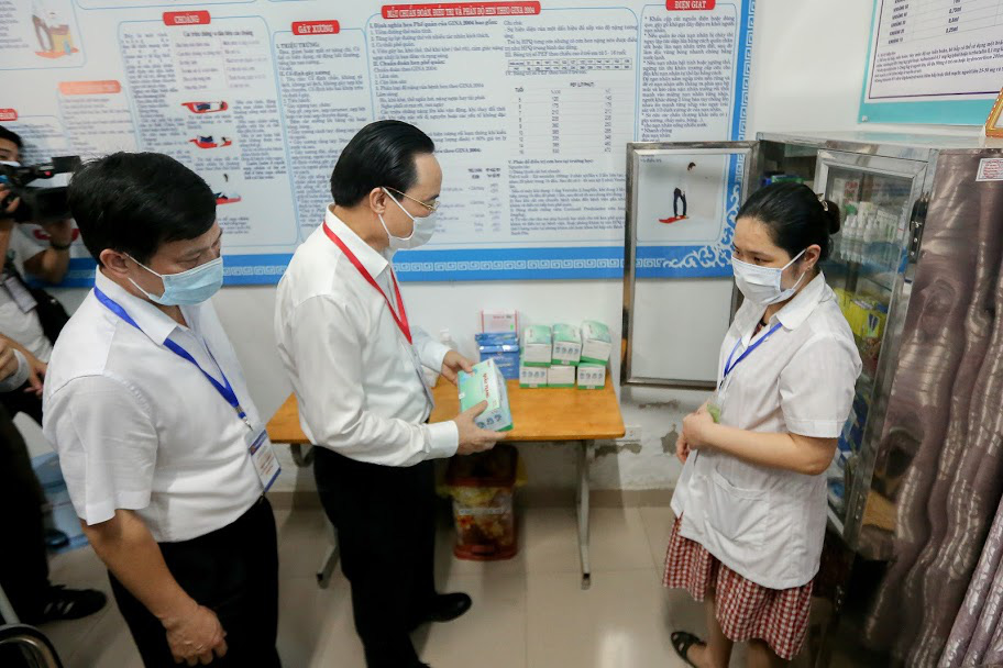 Nâng cao trách nhiệm của cán bộ coi thi