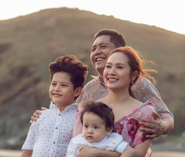 Con trai vợ chồng Thanh Thuý - Đức Thịnh bị dàn cảnh cướp điện thoại