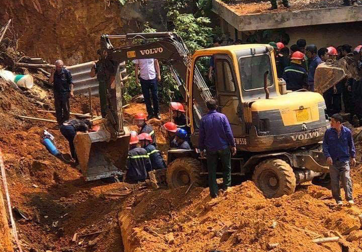 Sập công trình đang thi công, ít nhất 4 người tử vong