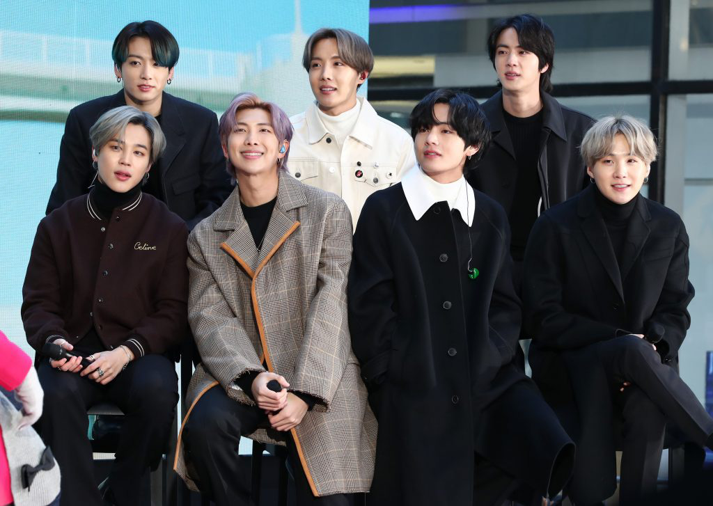 "Nhóm nhạc mỹ nam" BTS chạm vị trí số 1 trên bảng xếp hạng Billboard Hot 100