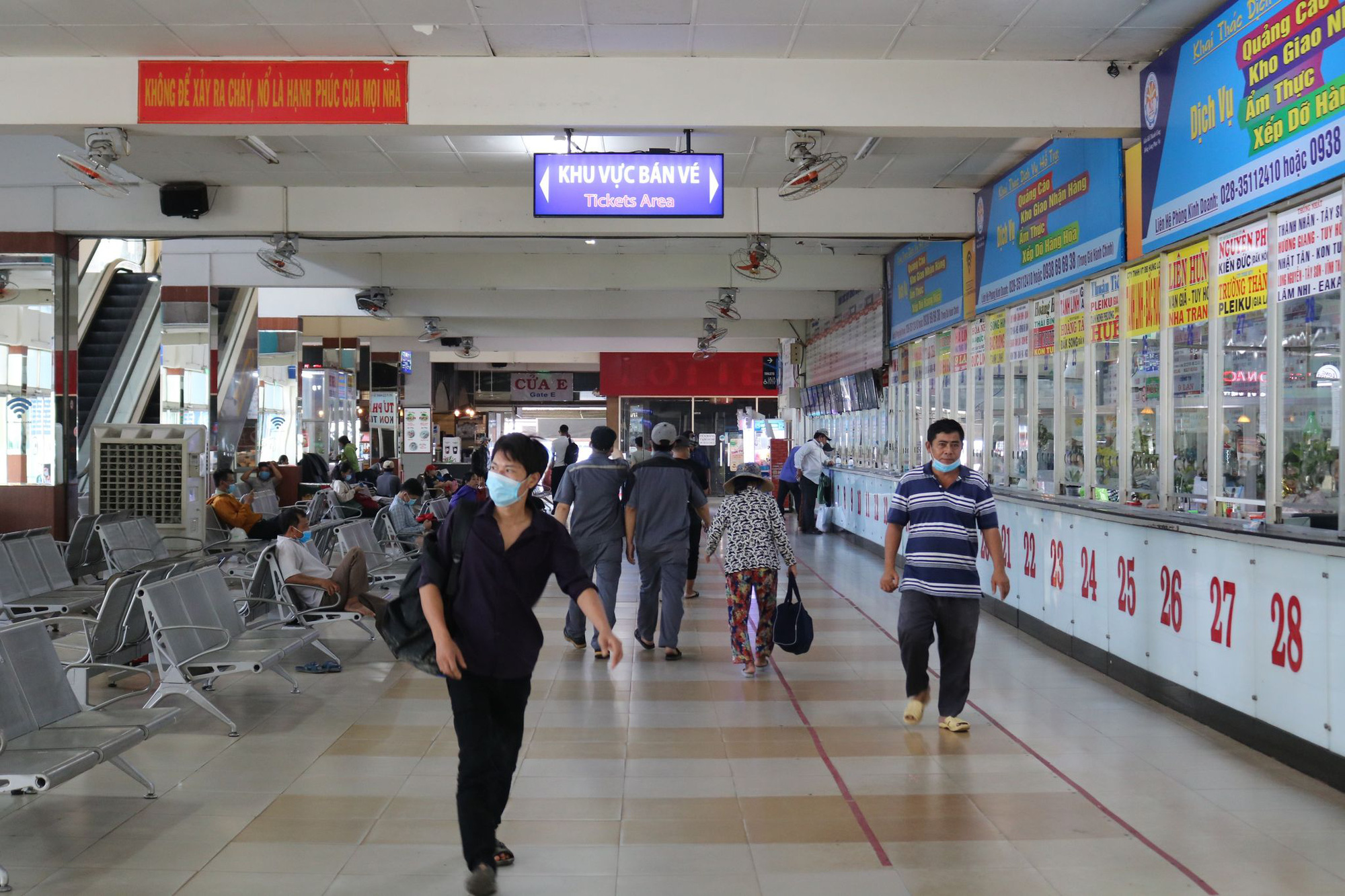 Dịp lễ 2-9, giá vé không tăng, nhiều doanh nghiệp vận tải hành khách bán vé 24/24