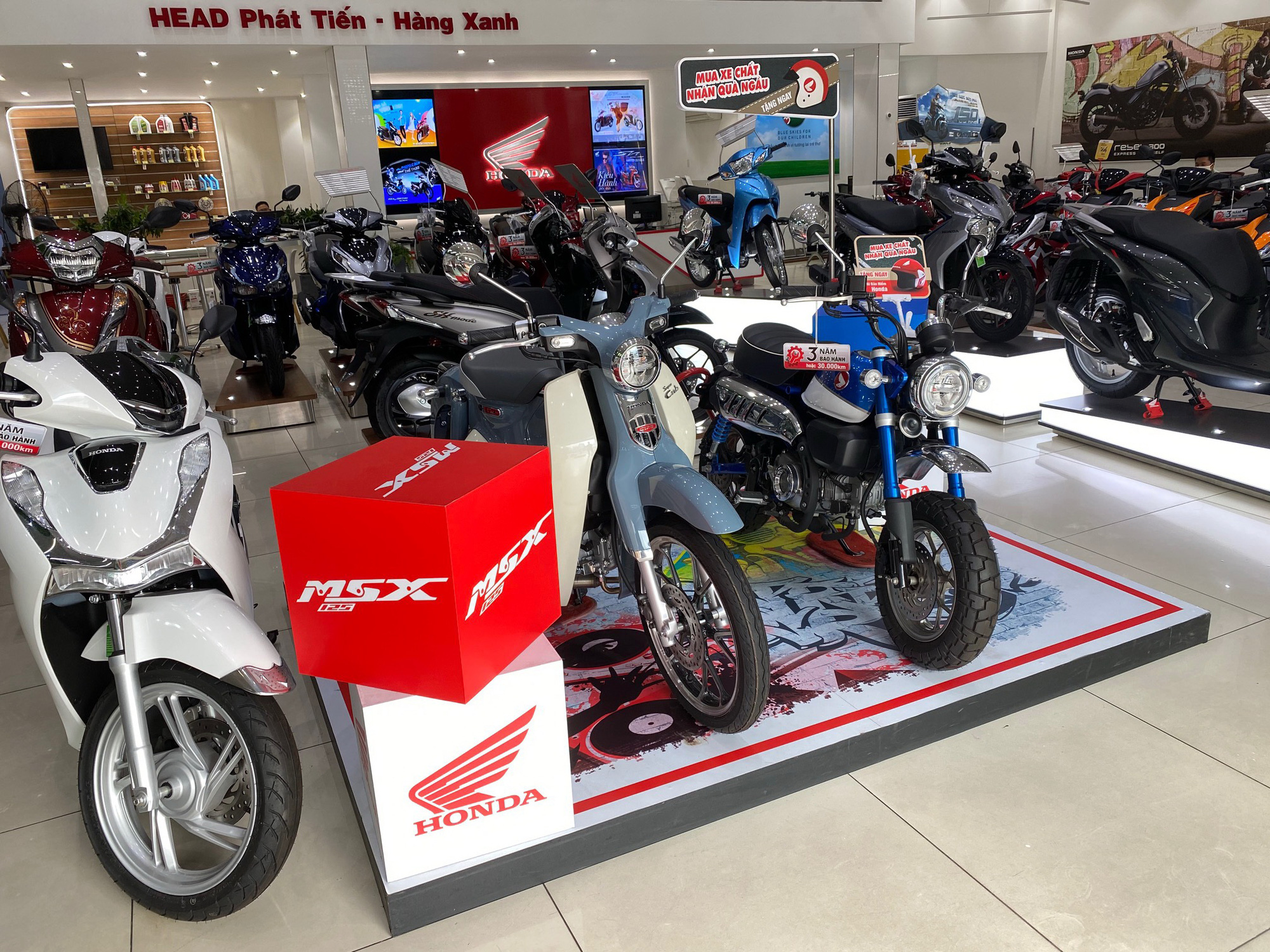 Xe máy Honda "nếm mùi" sụt giảm mạnh
