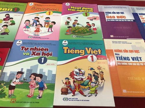 Phải cách chức hiệu trưởng để xảy ra tình trạng "bán bia kèm lạc"