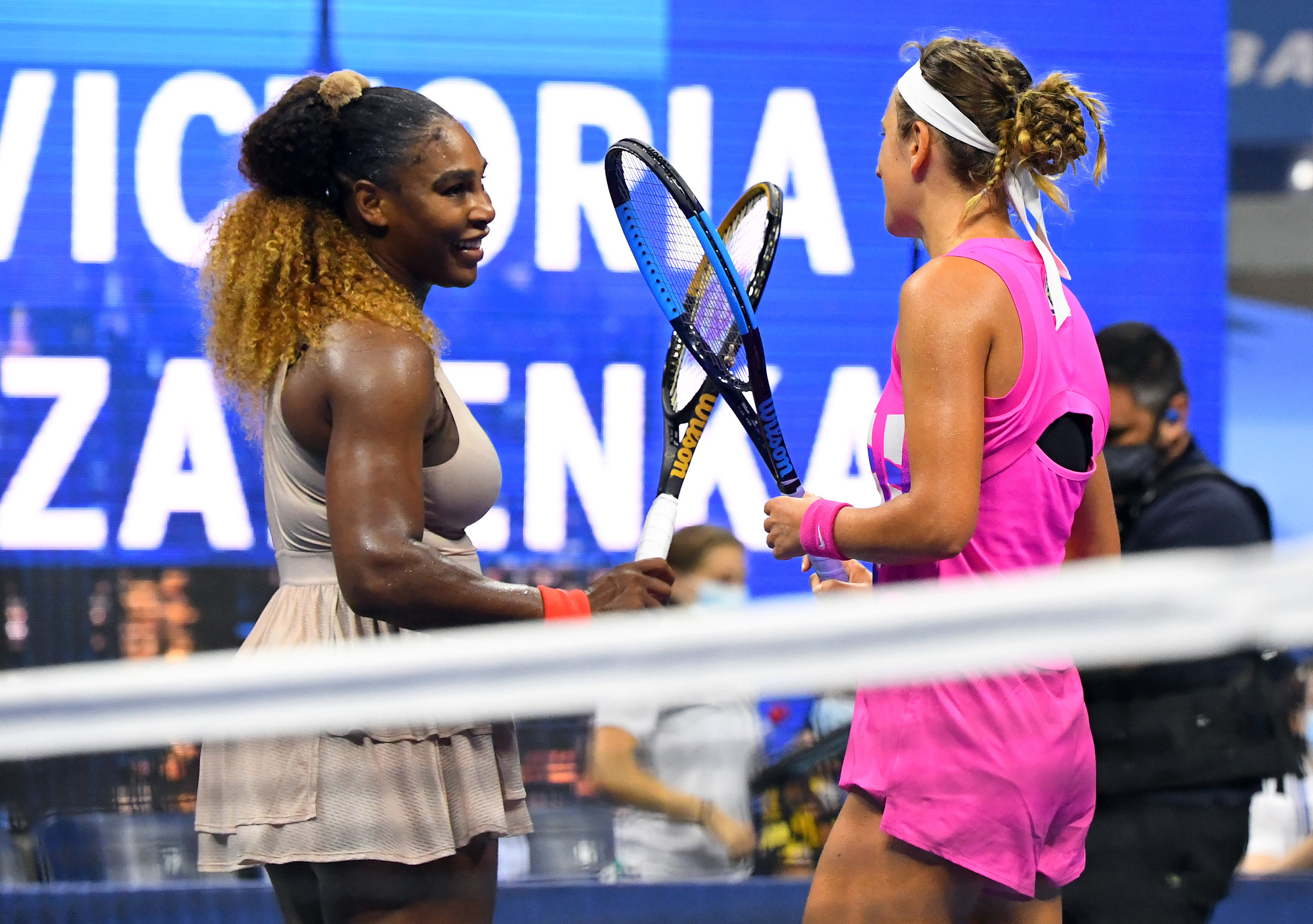 Thua sốc "Super Mom" của Belarus, Serena Williams mất cơ hội giành Grand Slam thứ 24