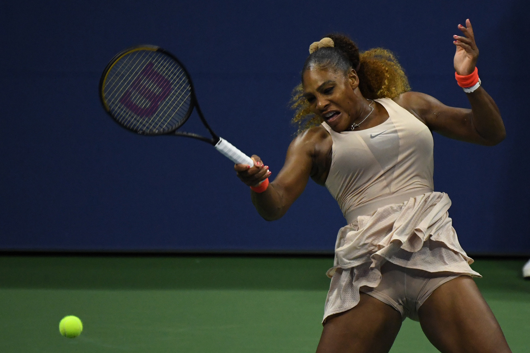 Thua sốc Super Mom của Belarus, Serena Williams mất cơ hội giành Grand Slam thứ 24 - Ảnh 1.