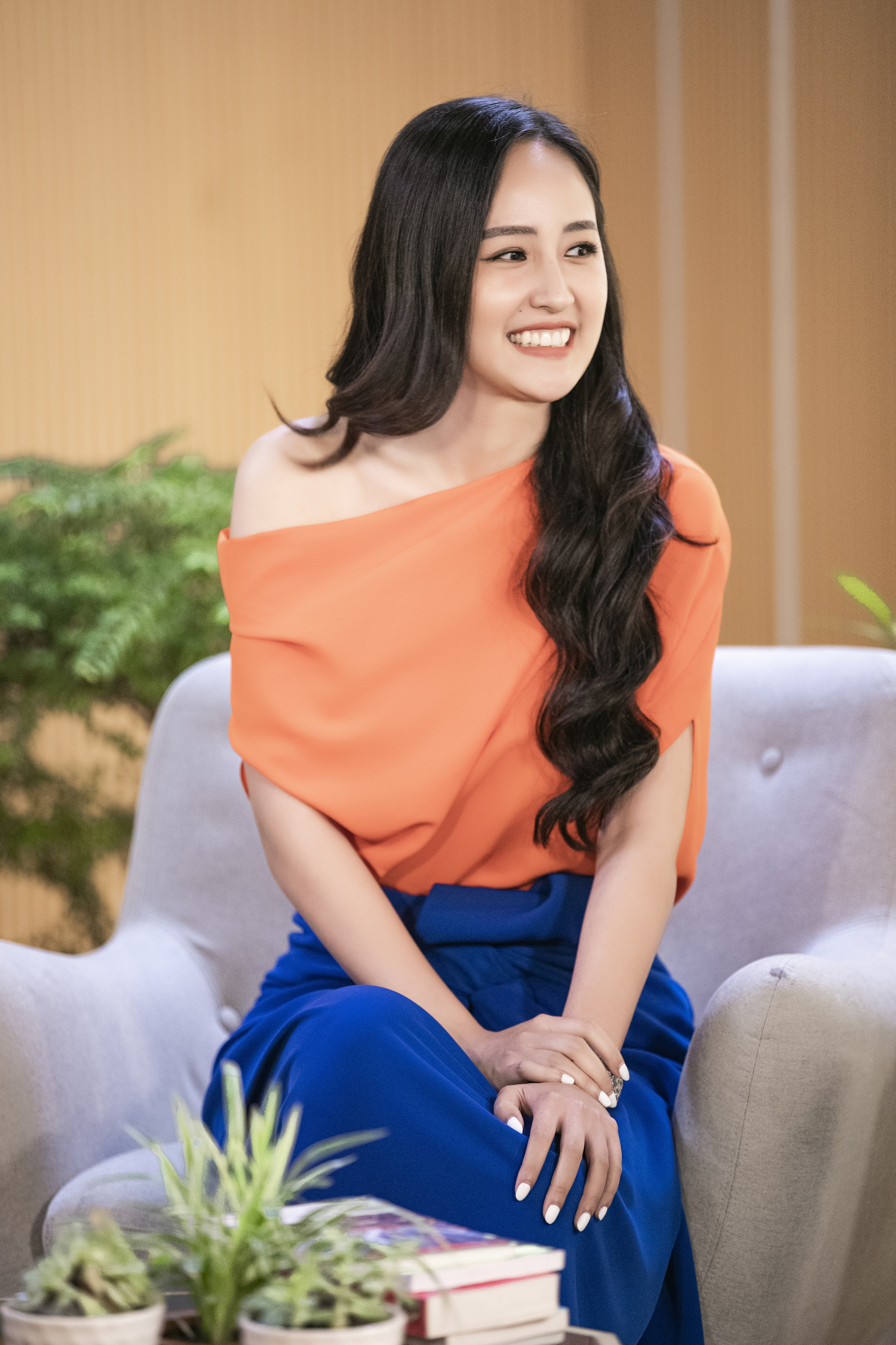 Hoa hậu Mai Phương Th&uacute;y: Trở n&ecirc;n nổi tiếng khiến t&ocirc;i thấy b&iacute; b&aacute;ch - Ảnh 1.