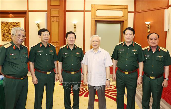 Tổng B&iacute; thư, Chủ tịch nước chủ tr&igrave; buổi l&agrave;m việc với Thường vụ Qu&acirc;n ủy Trung ương - Ảnh 10.