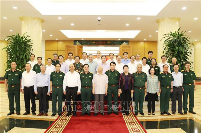 Tổng B&iacute; thư, Chủ tịch nước chủ tr&igrave; buổi l&agrave;m việc với Thường vụ Qu&acirc;n ủy Trung ương - Ảnh 11.